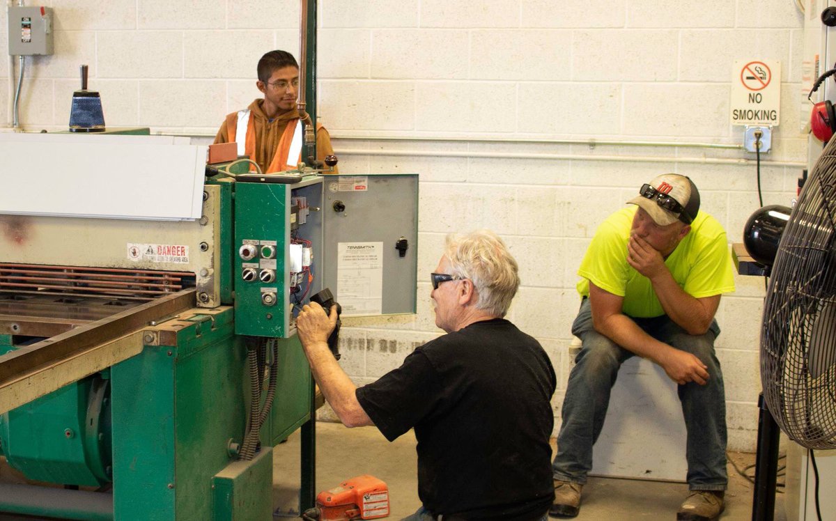 TectaDakotas's tweet photo. A Roper Whitney Representative was at our Fargo location yesterday providing our sheet metal team with a refresher training on preventative maintenance and safety! #TectaTeam #SafetyFirst https://t.co/9vLEYL8oJd