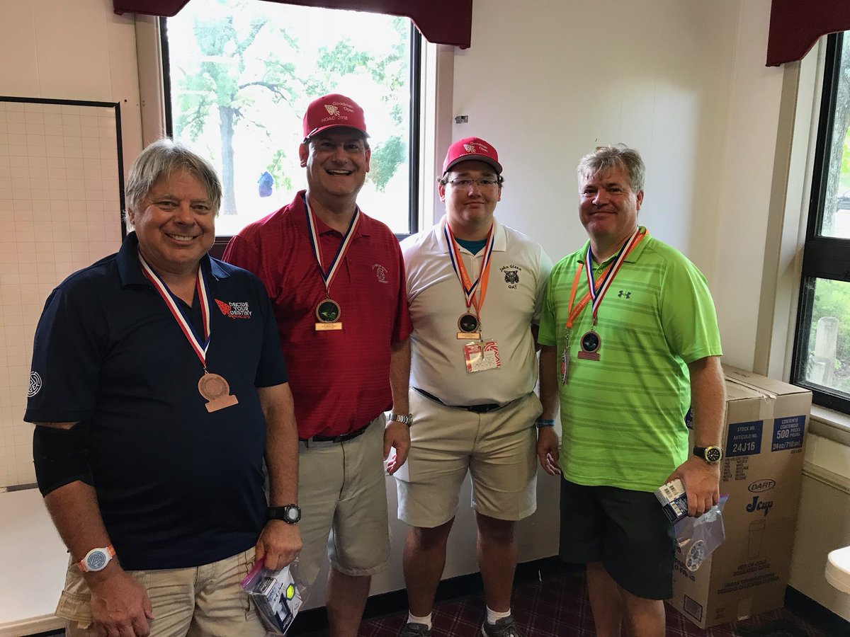 RayRayBrooksie's tweet image. Placed third in the Goodman Open 4 man golf scramble with my team at #NOAC2018. Thank you to @DMcPeak22 for teaching me how to golf this spring on the golf team!