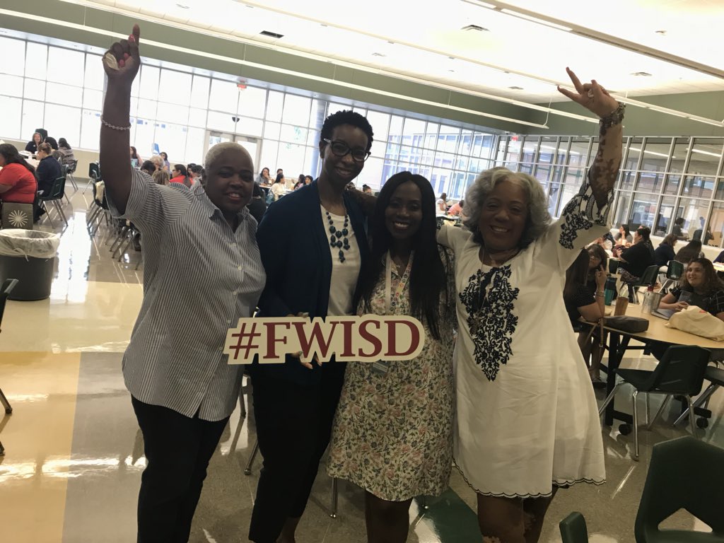 FortWorthISD's tweet photo. .@FortWorth_ISD’s #YesConference is underway! #FWISD secretaries, clerks, and administrative employees attend sessions focused on communications, payroll, and much more! https://t.co/g4KOC61GWs
