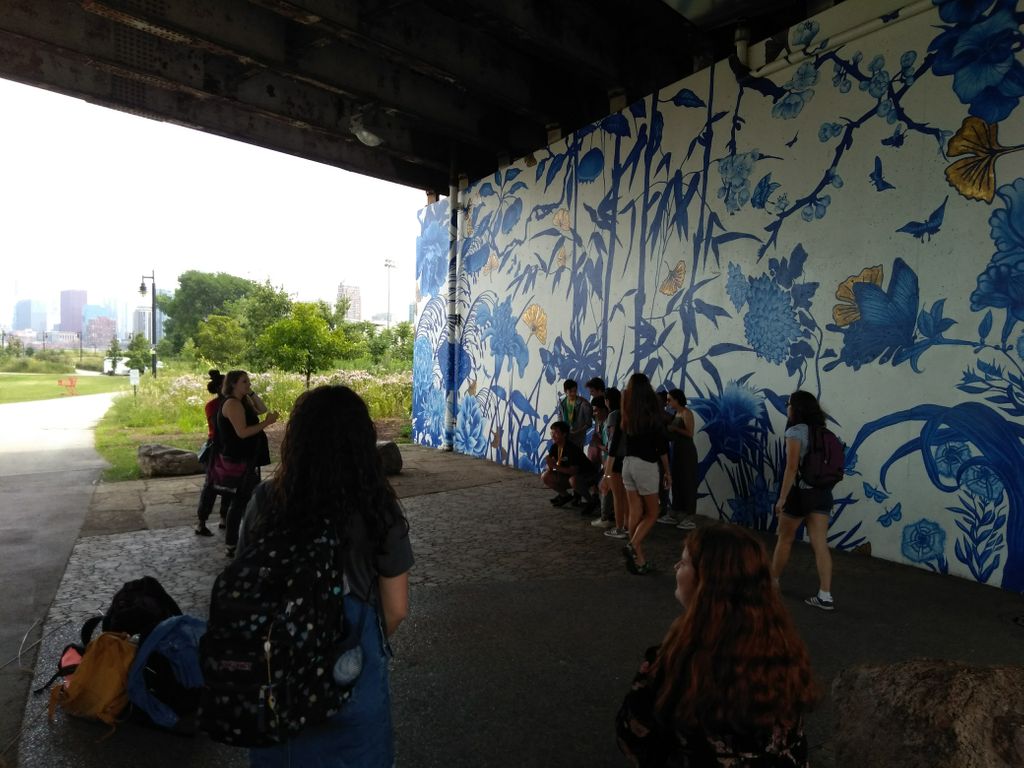 JustJoshInNow's tweet photo. Thx @chiarchitecture for having me out to chat #GreatRiversChi w/ your summer teens. @ChiWaterTaxi to #PingTom @ChicagoParks to see the brand new mural was a real treat. Great stuff from many #Chinatown partners and supported by @ChiTrust @Ozinga and more. https://t.co/UAqqlRc6td