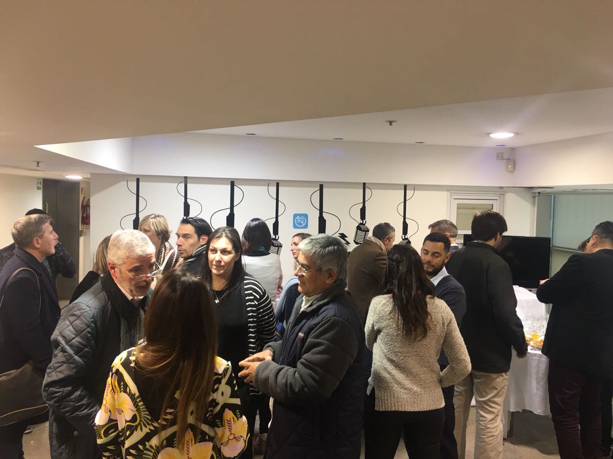 poa1973's tweet photo. Eñ desayuno previo al Digital Talks de Movistar en Cba. #DigitalTalks2018 @TelEmpresasArg @MoviNegociosArg https://t.co/xdRrwum2Is