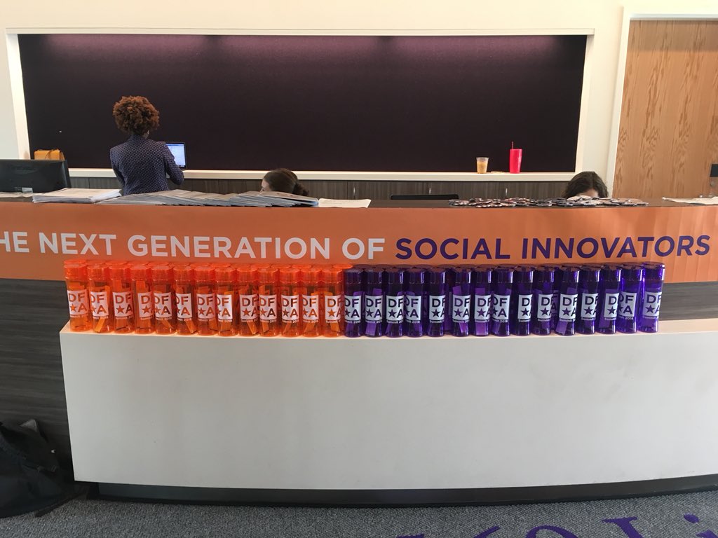 design4america's tweet photo. Welcome back to day 2 of #DFASummit2018! Today we’re kicking off the design sprint at #dfals18, welcoming Symposium speakers, and attending a career mixer at @mHUBChicago https://t.co/o9DXfSH64Y