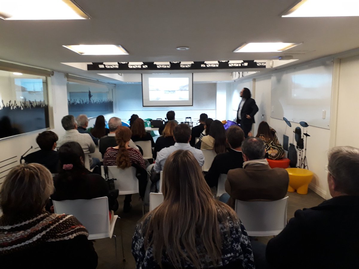 poa1973's tweet photo. Pablo Medina nuestro especialista en servicios cloud! #DigitalTalks2018 @MoviNegociosArg @TelEmpresasArg https://t.co/Ft5B9xlaJN