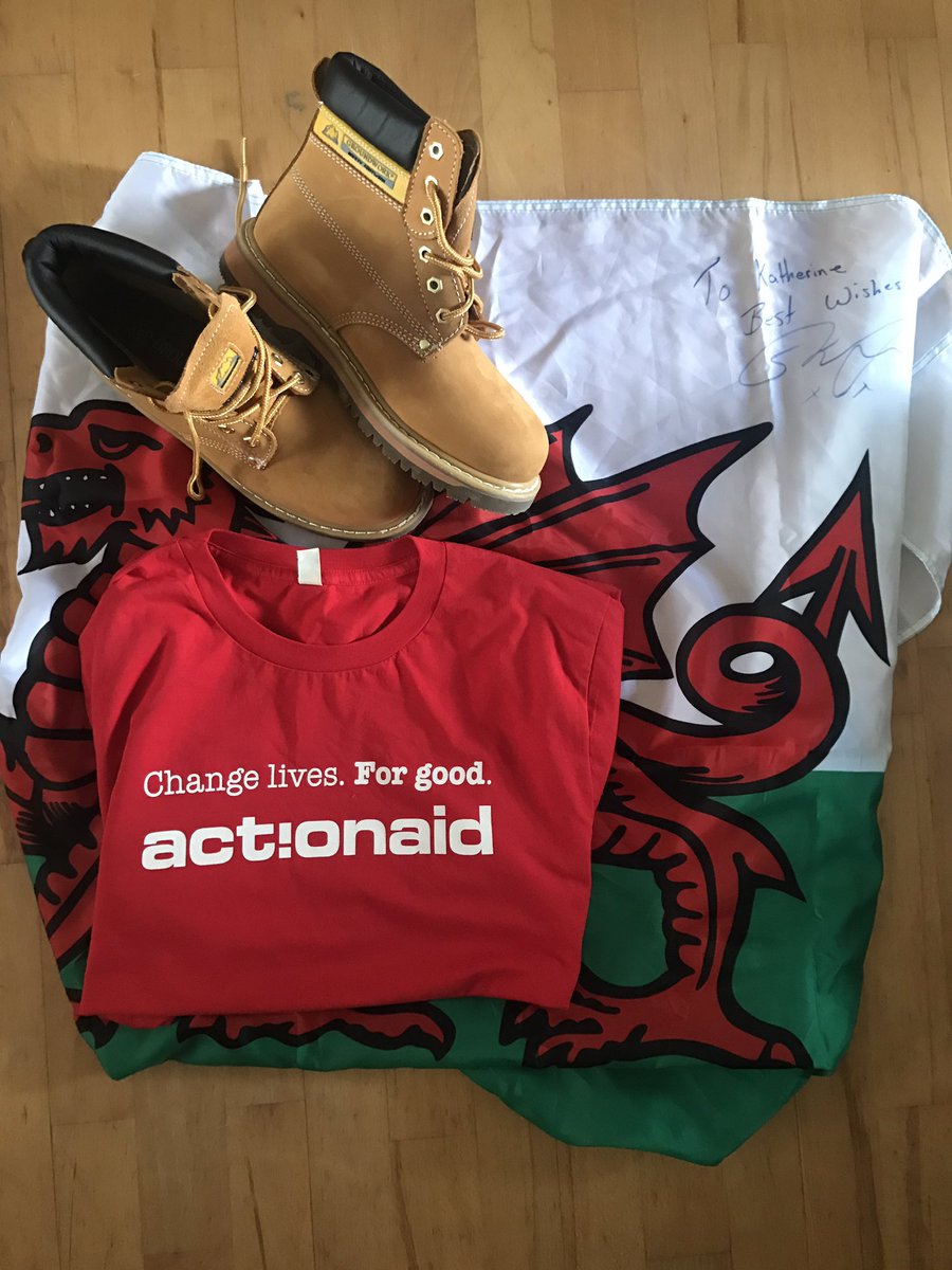 KathrynMorgan_2's tweet photo. Packing for our @ActionAidUK trip to Mozambique. It's the world's 3rd poorest country; 1 in 7 children die before their 5th bday so if we could hit £6k &amp; blow our target out of the water then that would be amazing. https://t.co/PGPG9ERHAI 
Diolch yn fawr iawn 🌟❤️ https://t.co/6yob84OLG9
