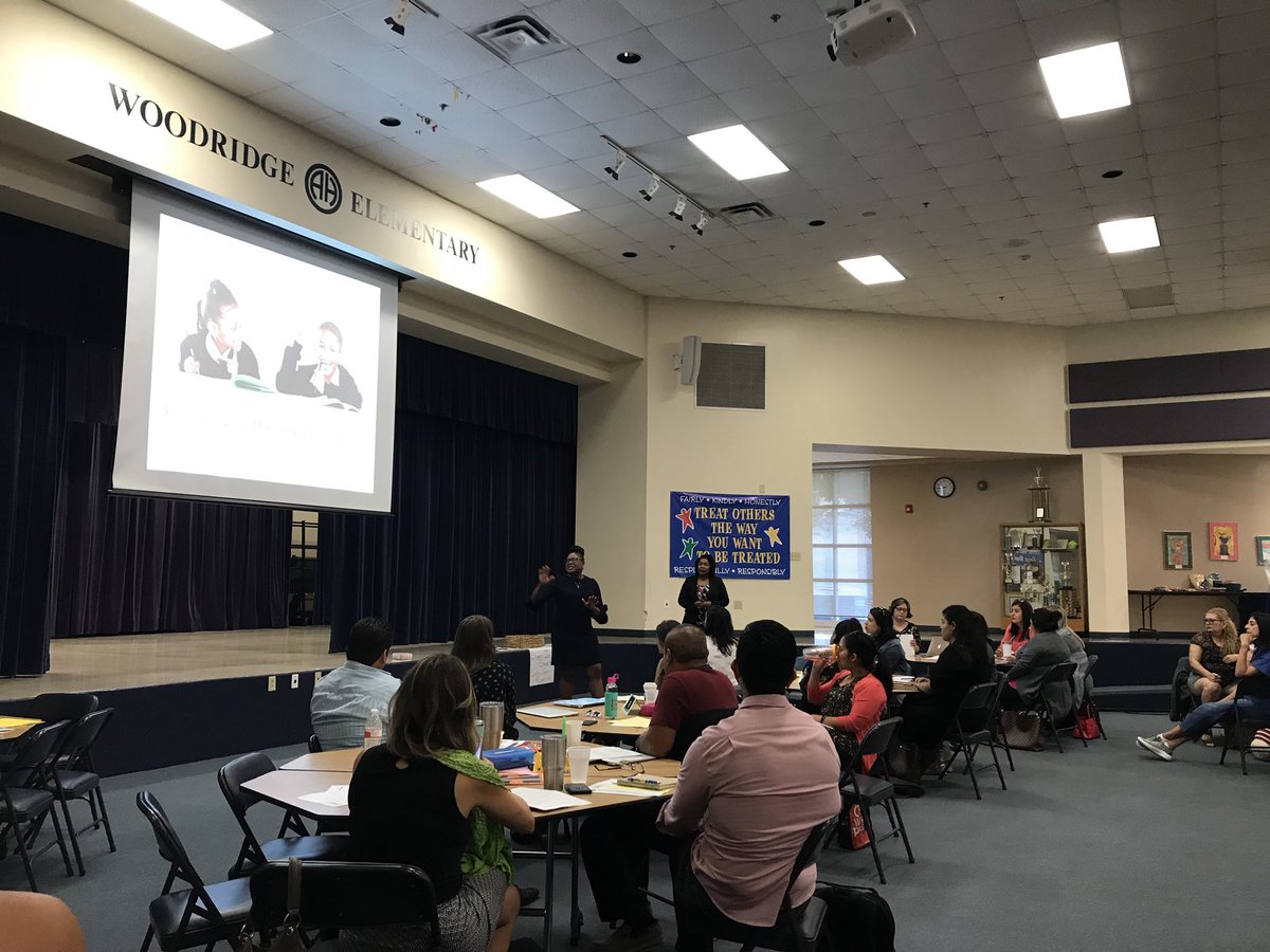 gomez_rene1010's tweet photo. Day #2 #EquityisHope #ahisdlanguageprograms https://t.co/nlKcglLoUI
