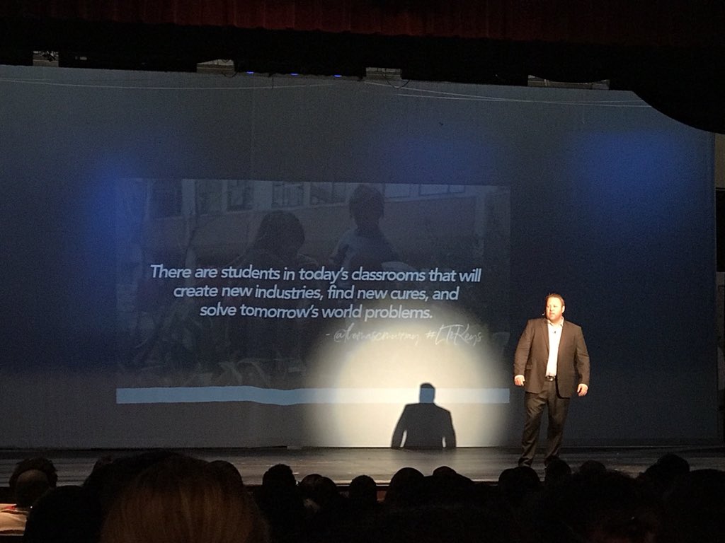 PCBOE's tweet photo. RT PCIntermediate "Enjoying thomascmurray’s excellent presentation at PCBOE #institute2018! #WelcomeBack #PCISpride #sharePCS https://t.co/hnOZotNoMo"