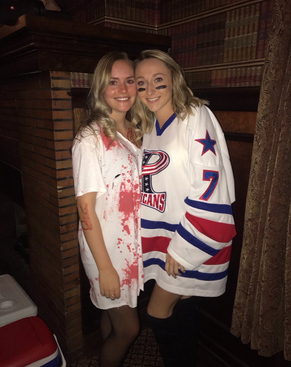 bailey1098's tweet photo. Happy 21st Birthday (finally) @haileyhopper333!!!! Now it’s time to live it up, have a great day! 🍾🍻💗 https://t.co/2DSMpXa6W5