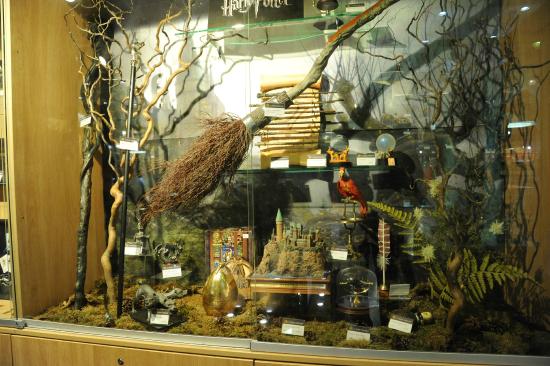 DynAttractions's tweet image. The future of retail is interactive, just ask London about their new Harry Potter experience.  ow.ly/eO9w30l8LdT  #extramagic #thepotterpresence