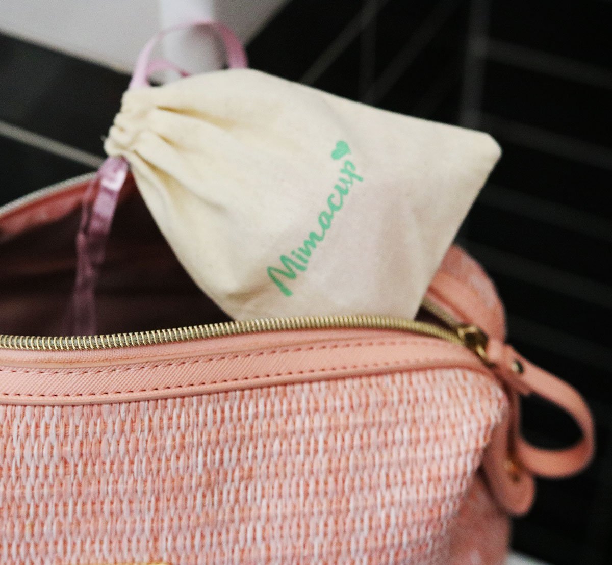mimacup's tweet photo. ¿Estas preparando ya tu neceser para irte de vacaciones?
Lleva siempre tu #Mimacup porque no ocupa nada y si te viene la regla, ya sabes que estarás protegida hasta durante 12 horas.
#mimacup #menstruación #copasolidaria https://t.co/fB6nkL2Iav