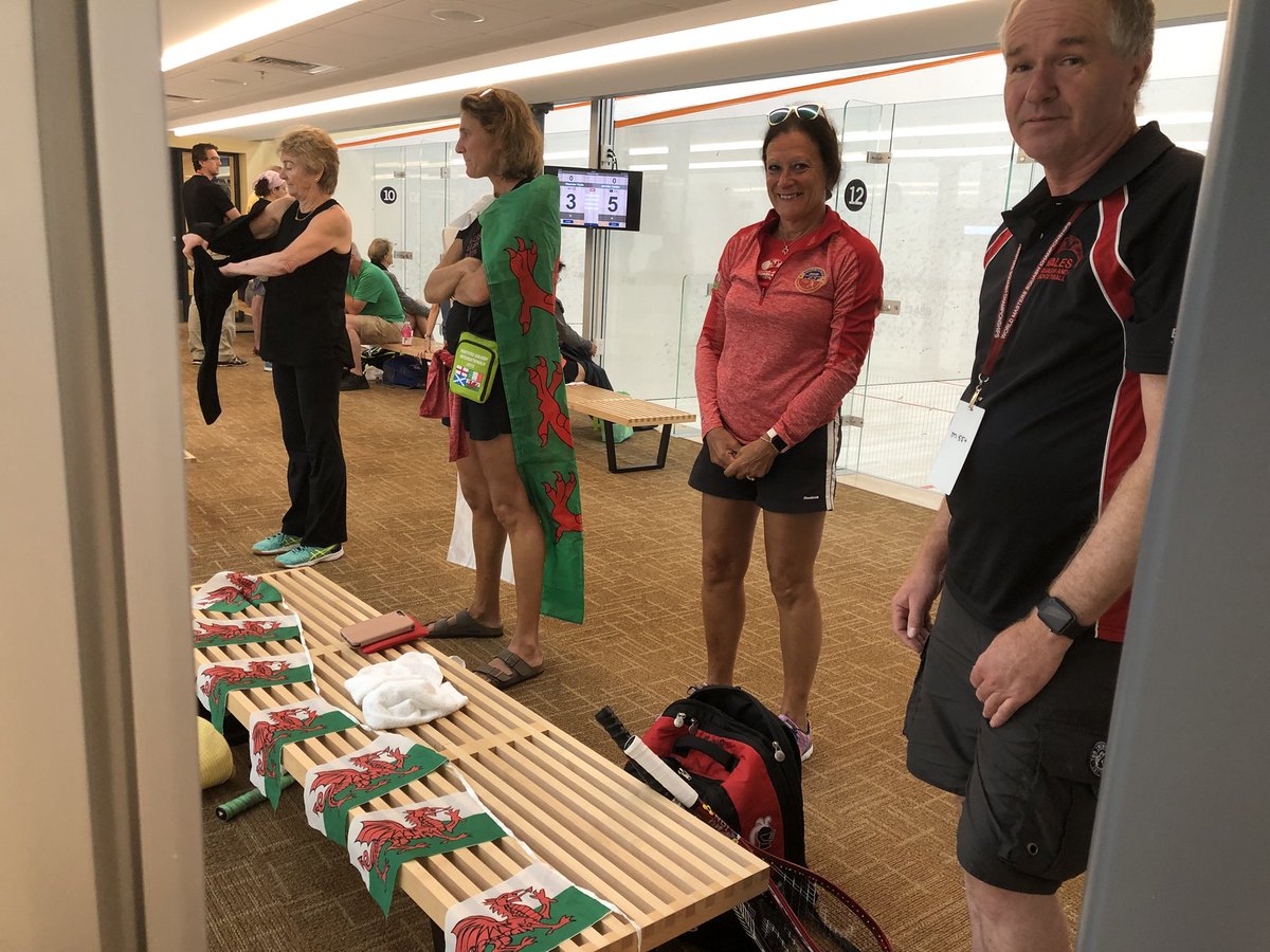 welsh_in's tweet photo. Welsh support team out in force! 🏴󠁧󠁢󠁷󠁬󠁳󠁿🙌🏻 https://t.co/sRmfRbuy2y