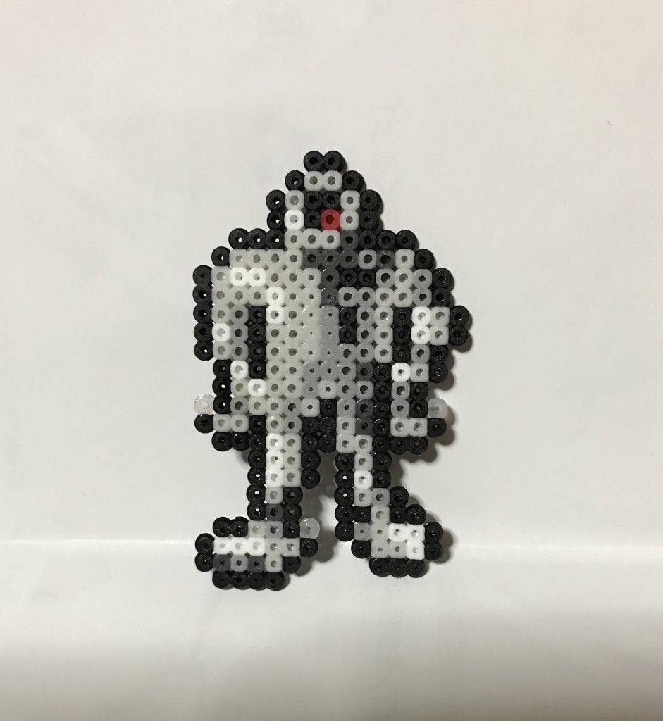 Kazuki على تويتر Kazukiのmother2制作記 021 スターマンのむすこ ヒサシブリダナ ブンブーン Pkファイヤーをしてくるがブンブーンのサイコシールドにより無効に ネス達は無傷で勝利出来る アイロンビーズ ナノビーズ Mother2 スターマンのむすこ T