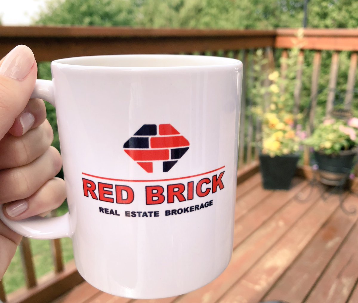TawnyaGvoich's tweet photo. Best way to start your day #RedBrickRealEstate #Guelph #Realtor @redbrickreb https://t.co/RJvW5mU0ze