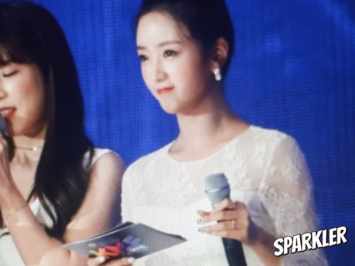 180802 코뮤페 #보미(<a href="/apinkbm/">윤보미</a>) preview 🤗