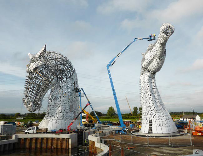 TataCompanies's tweet photo. When do landmarks turn into legends? It happens when more than 27,000 individual pieces from our steel plants are used to bring the #TheKelpies in Falkirk, Scotland to life in just 90 days! #ThisIsTata https://t.co/msIGi8yVgH