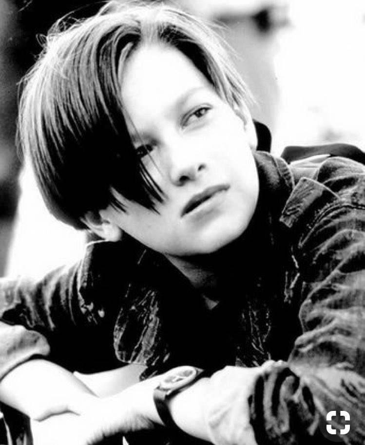 0802
Edward Furlong        Happy Birthday               90                                                  