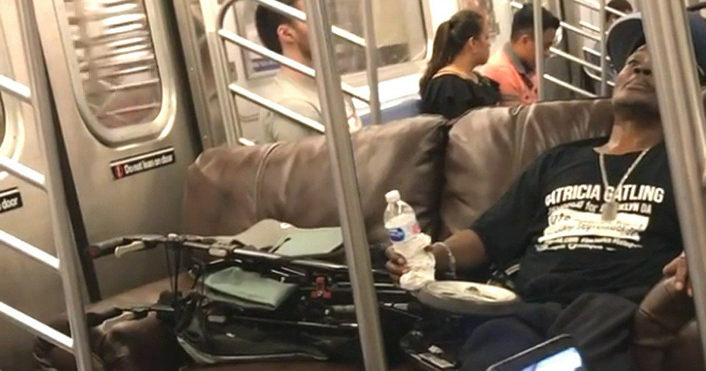 Q13fox On Twitter Man Brings His Own Seat Onto Nyc Subway Train