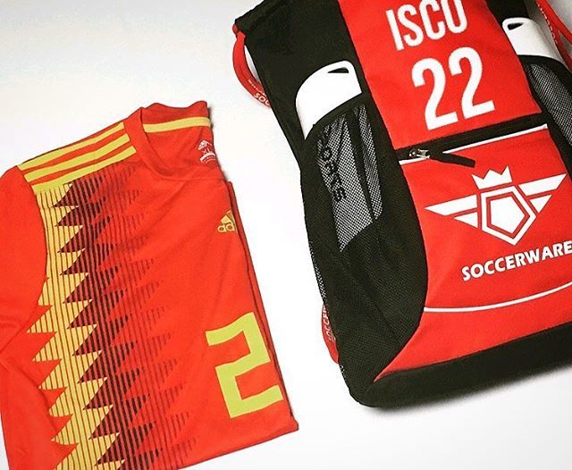 🎁 Soccerware Customs <a href="/iscoalarcon/">Isco Alarcon</a> #España #FutureLengend #Isco #SoccerLife ift.tt/2OBzfjW