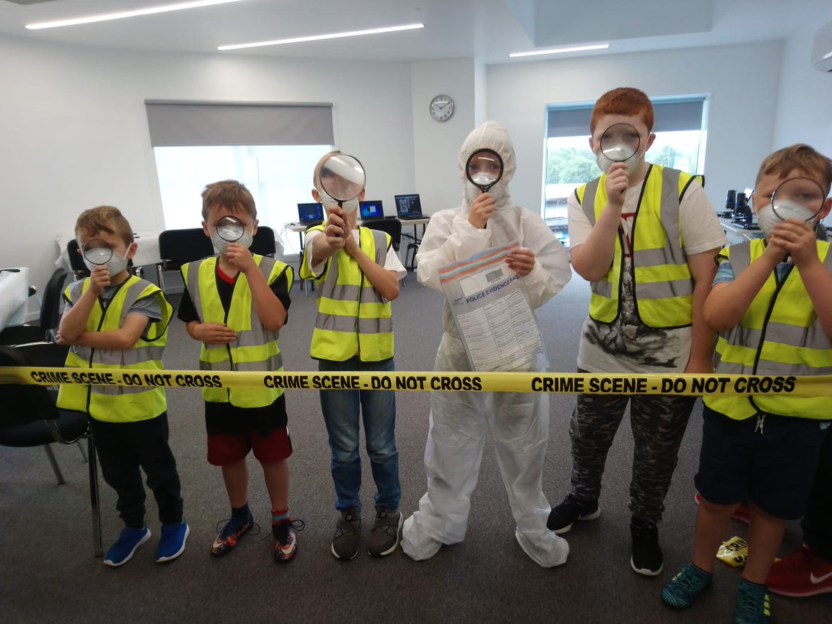 nctcentre's tweet photo. Crime Scene Investigation session at the NCt Centre today! What an amazing experience to have during the summer! Thanks to @CXplorersSWScot #YOYP2018 #csi #futurecrimefighters #newmains https://t.co/OznECdPd4j