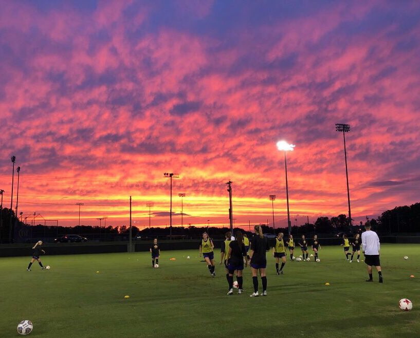 ashleygrimes03's tweet photo. Here’s to a new beginning #wingsup https://t.co/06ntOEDFbL