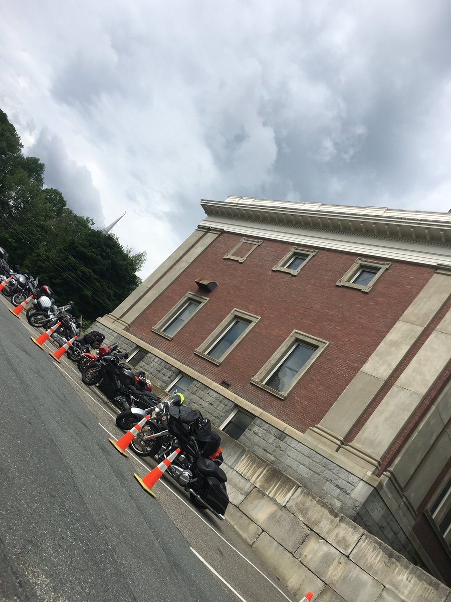 amosedale's tweet photo. And a bonus perspective of #easternave view of #bikes and brick @CatamountArts @THISISVT https://t.co/WpR0fePE0q