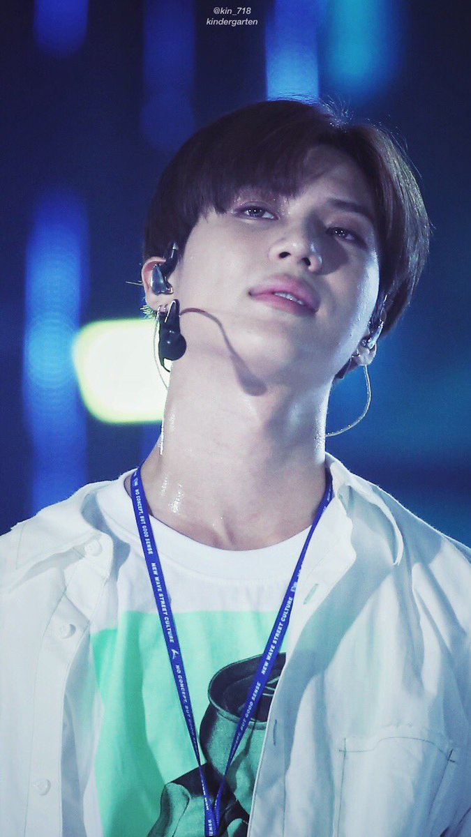 kin_718's tweet photo. 8.2 2018 Korean Music Festival 
‘네가 남겨둔 말(Our Page)’✨
#태민 #TAEMIN #テミン https://t.co/C8YyjOHp0m