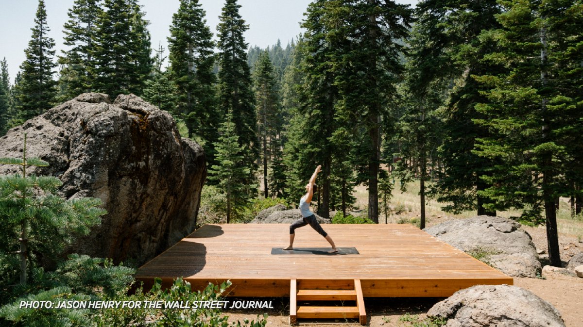 KatMalott's tweet photo. Property developers offer a sometimes-free vacation in a sample home. https://t.co/R2vkLoDGYF via @WSJ.  Photo by  @jhenryphoto https://t.co/0yB3HztMTZ