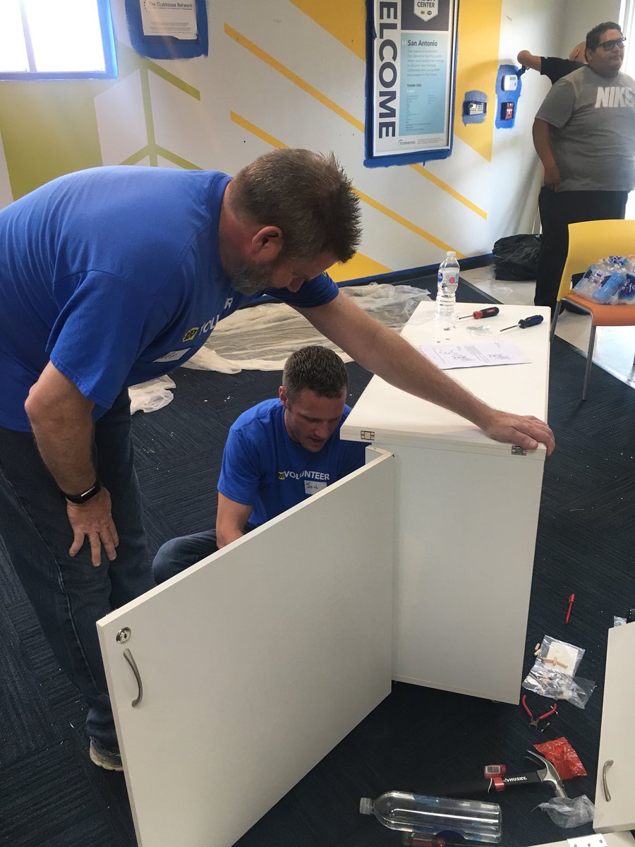 BaltimoreSum's tweet photo. @BestBuyCSR @FamilyServiceSA @HeartofAmericaF Look at these Best Buy vols go! #TeenTechSA Grand Opening in T-minus 4 hours! https://t.co/vF7oEzk6OJ