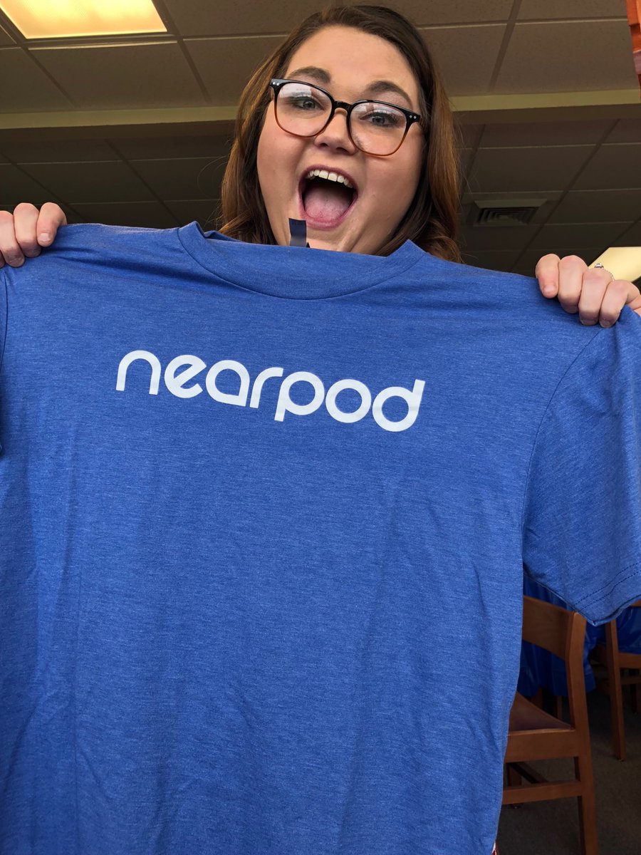AMKING91's tweet photo. Thanks @nearpod for the faculty swag! @Cburgmiddle #dlpcoaching #empoweredcms https://t.co/KfxKqxuiai