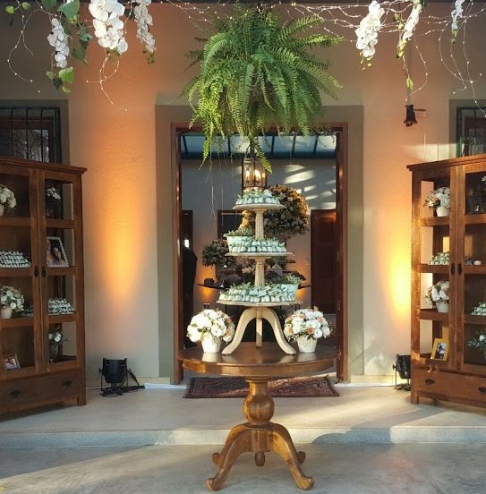 tuttiflora's tweet photo. Um elemento que não pode faltar na festa de casamento é o tradicional bem-casado. Além de saboroso, ele compõe a decoração!
#decoracaocasamento #casamento #decoracaoevento #bemcasado #tuttiflora https://t.co/vAhs9AoT8A