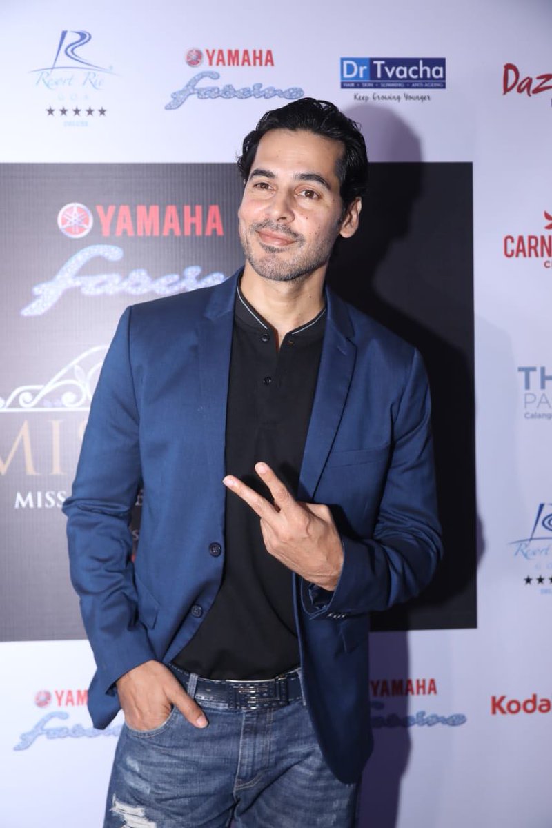 feminamissindia's tweet photo. Look who we have at the red carpet of @YamahaFascinoIN Miss Diva 2018 styled by @centralandme #GoaShow, the dapper @DinoMorea9
Venue: @TheParkGoa
#MissDivaInGoa https://t.co/Gwfdx1nLzF