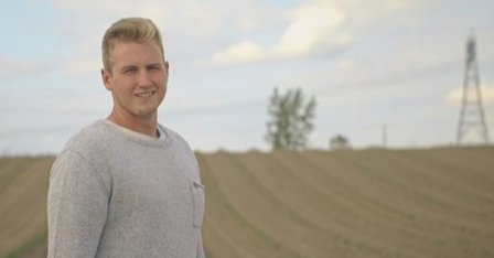 Ambitieux, avec toujours des projets en tête, Deven est un maraîcher qui adore son travail.
Dernière chance pour vous inscrire et peut-être, trouver l'amour !

Son portrait : bit.ly/2KlK6v1
#adlpre