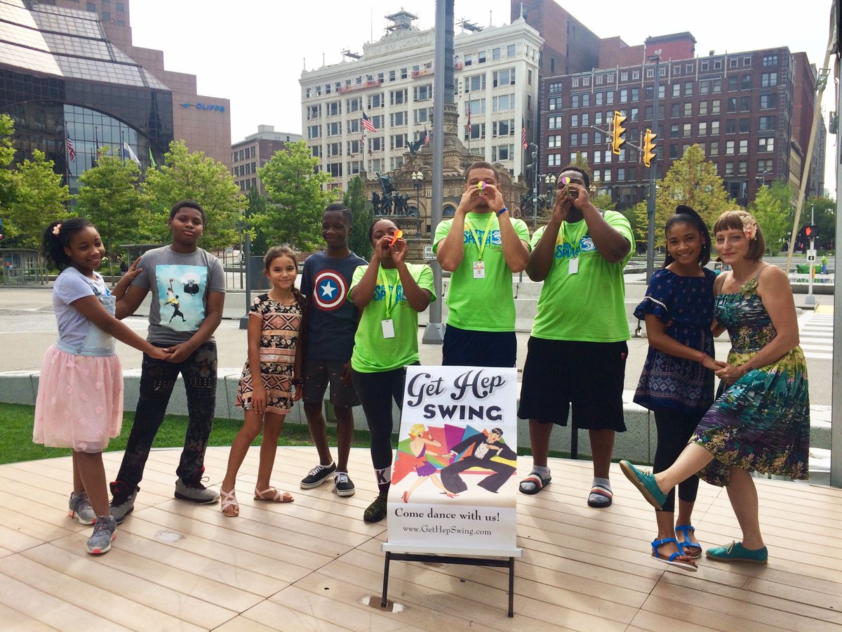CLEPublicSquare's tweet photo. Get Hep Swing is in The Square today and free, toy instruments are available to all child participants (while supplies lasts) at Summer Splash presented by The Cleveland Foundation! Jump, jive and wail from 11am-2pm! #SummerSplashCLE https://t.co/rS6Y3oShNu