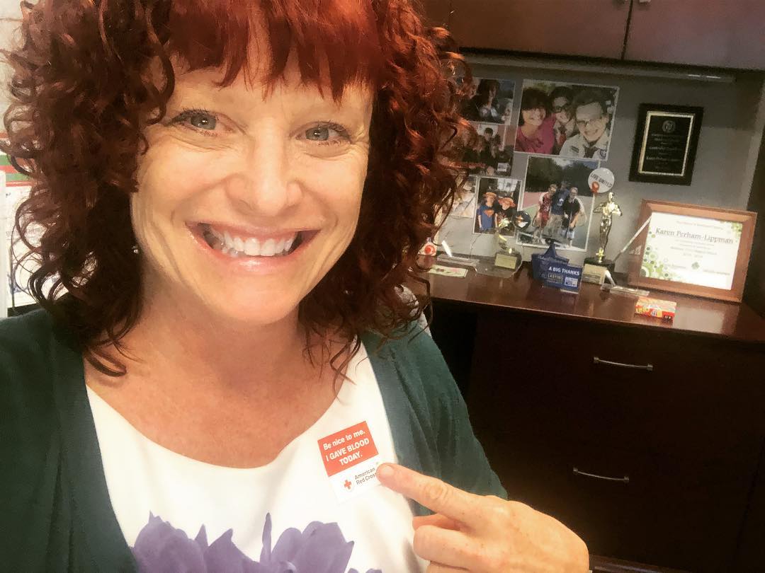 G0ldil0x24's tweet photo. .@CTDCP proud to #donateblood today with fellow #ctdcp employees and friends from many other #connecticut state agencies through @CTRedCross #blooddrive! Together we can make an impact on the current #bloodemergency #volunteer #donate #savelives #makeadifference #BeTheChange https://t.co/fdyT6n0CAE