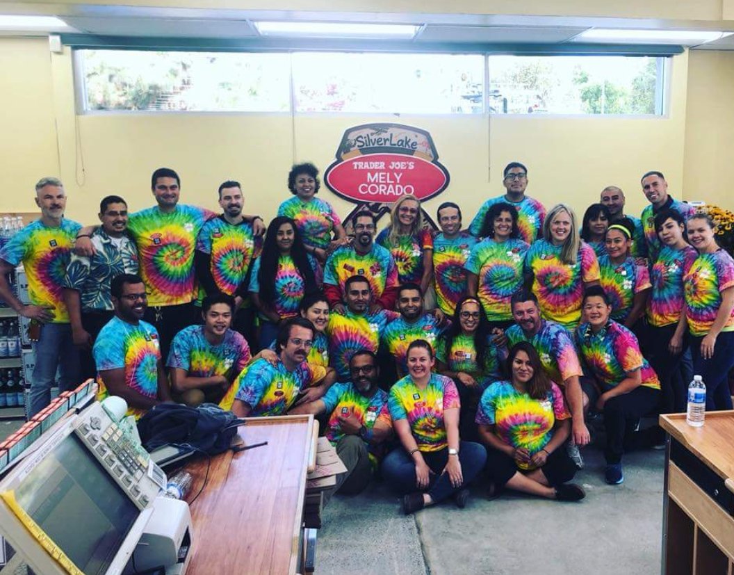 AndyMiller1313's tweet photo. Open for business #silverlakealways https://t.co/lnAB66S7dg