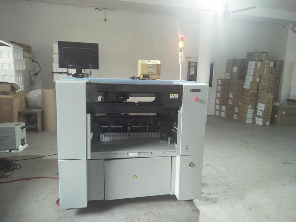 akki_D's tweet photo. Yamaha YV100-2 machine, available for sale, 🇮🇳 Good condition, surprise price. Contact(WhatsApp): 8910433002. #smt #Yamaha #pickandplacemachine #Led #MakeInIndia #StartupIndia https://t.co/Ykon6JyDqy