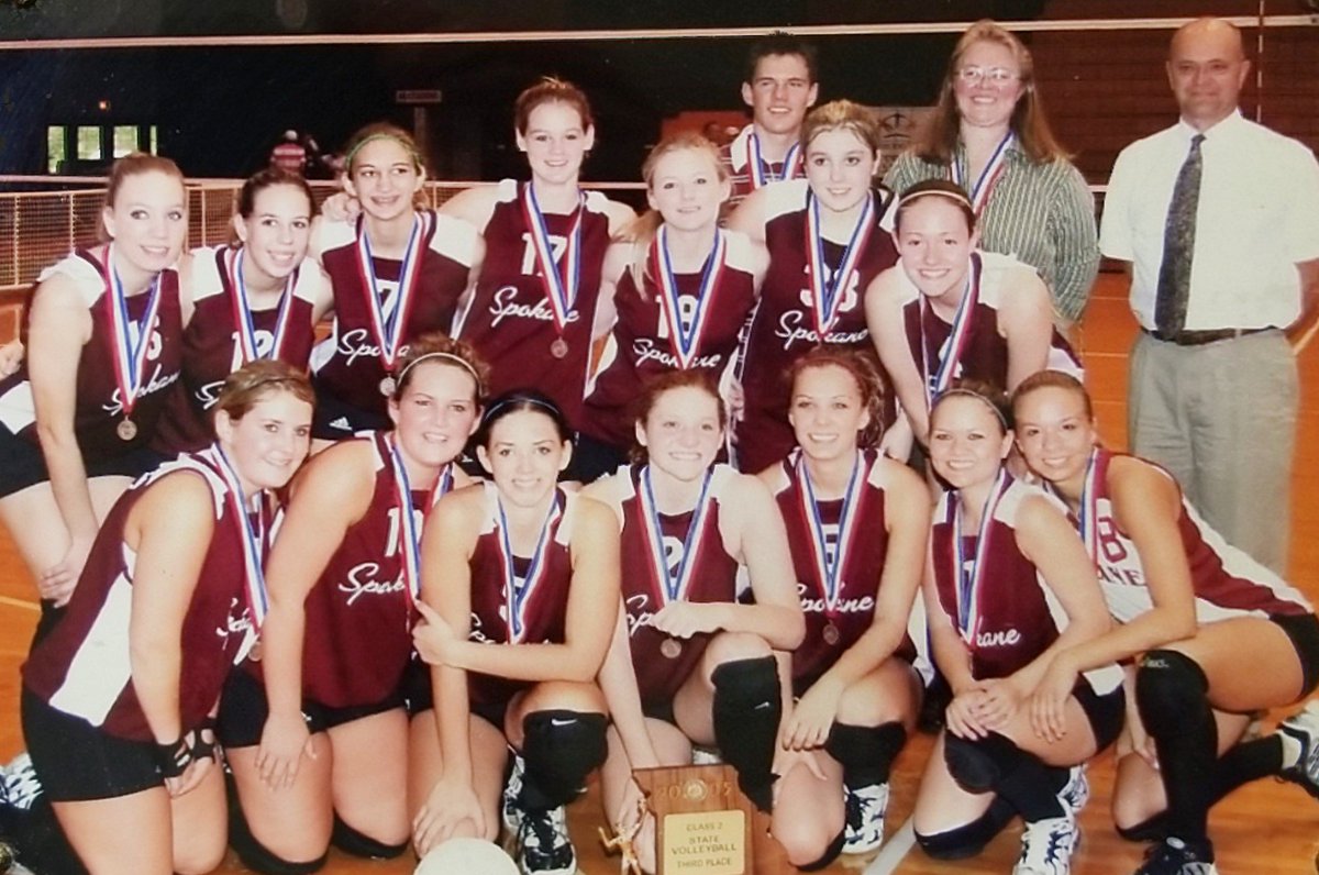 Fall sports begin next week.. 

Throwback to our 2005 Spokane Lady Owls Volleyball team. 32 wins and a 3rd place finish at the state tournament!

#OwlsSoar #ThrowbackThursday