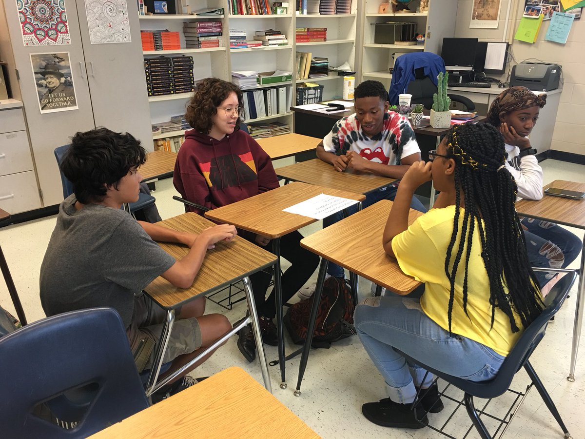 KMNicolson's tweet photo. McEachern WHAP students discussing why we study history, using quotes from historical figures. Understanding our past helps us make sense of our present! #firstdaymatters @MHS_Messenger @mhsbeta https://t.co/2QztCtvflt