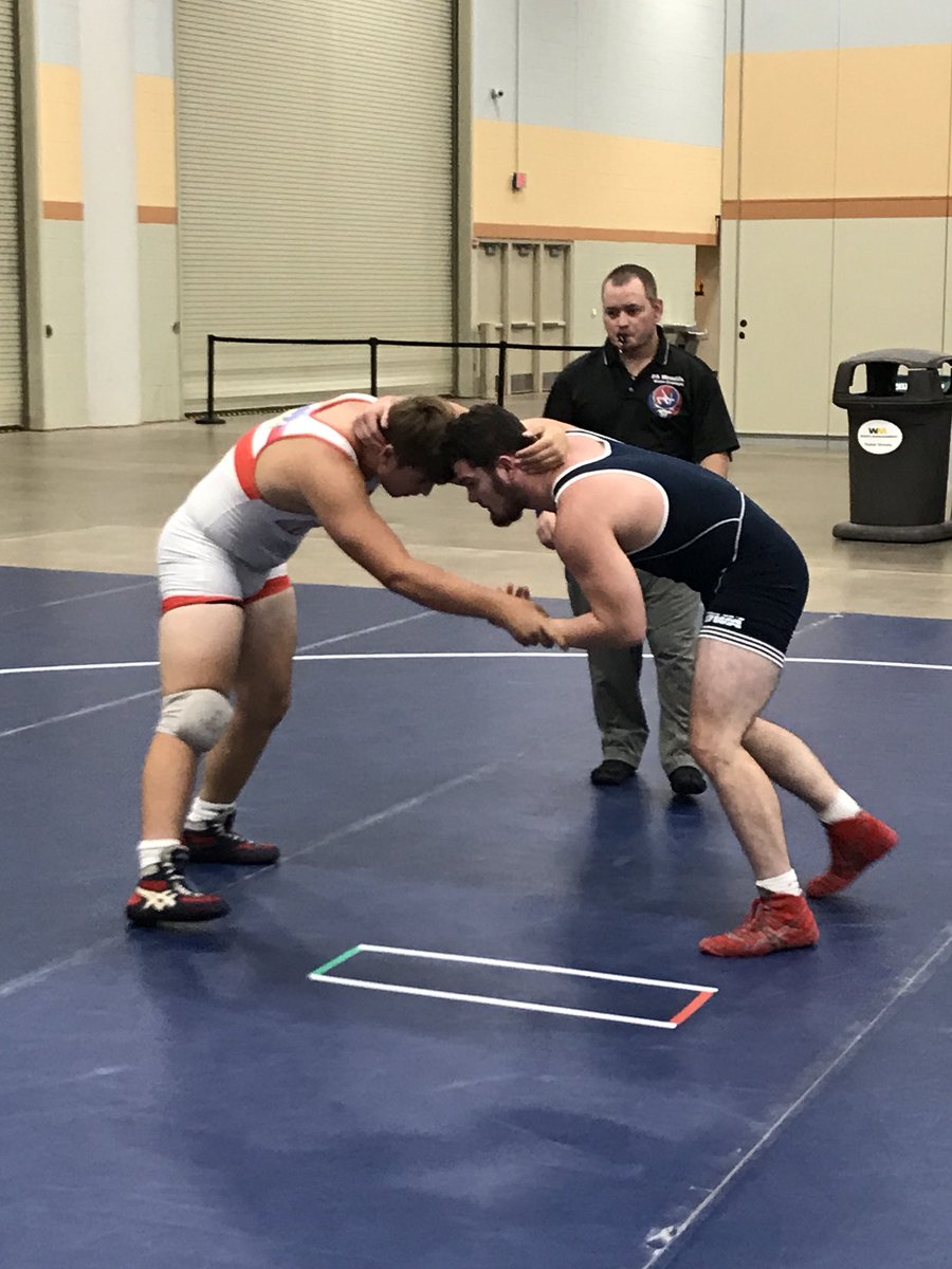 JohnRathburnj55's tweet photo. @grathburn65 comes back to avenge an earlier loss in the week against a state placer from Iowa to win 22-11 in round 1 of the Individual AAU Tournament. #believingintheprocess @InsideThe360 @mbrathburn @SueRathburn @Mac_Sweatland @GrantRathburn @BHHSWrestling @HartleyFootball https://t.co/FxRMeD2nXr