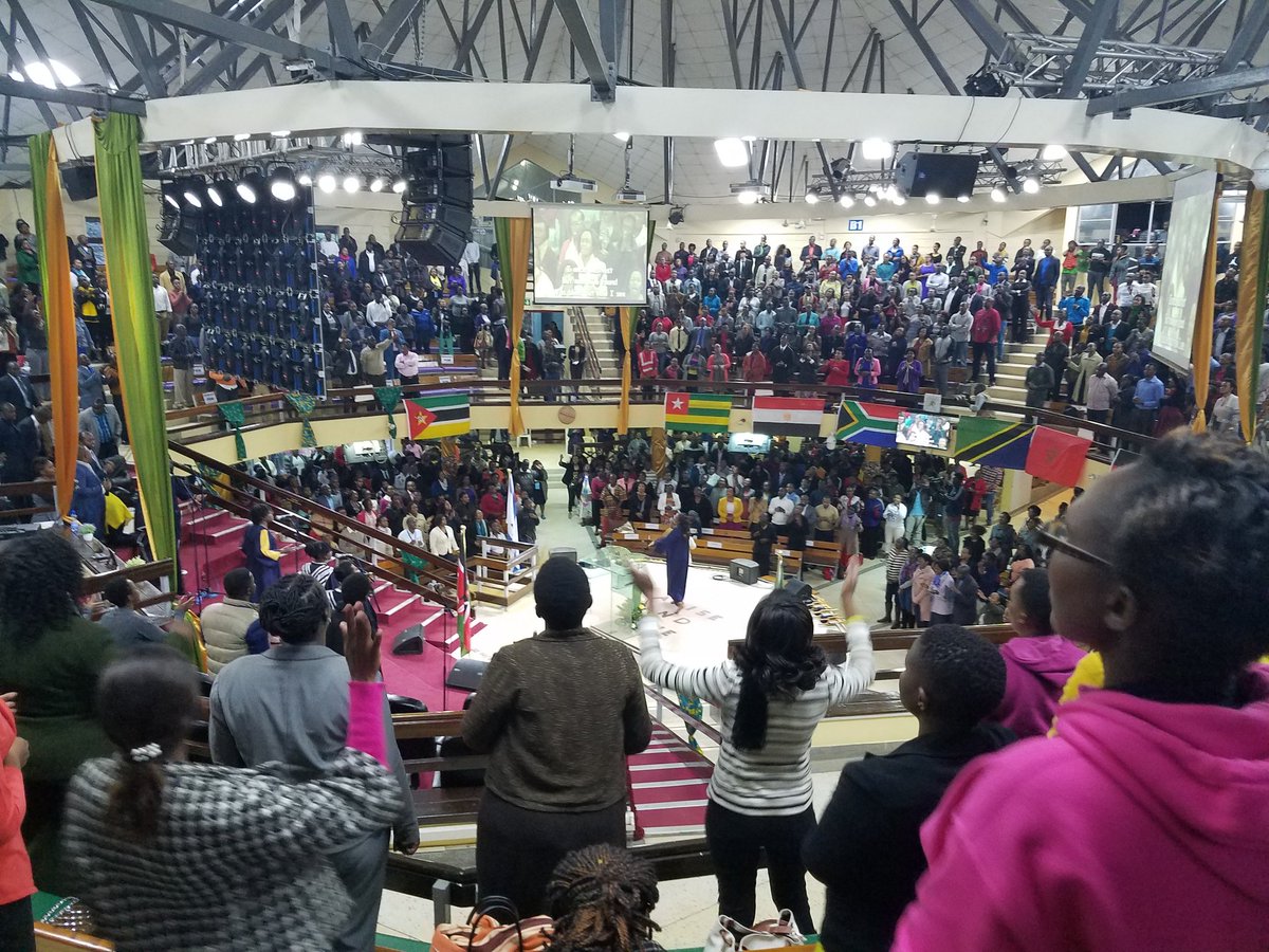 PeterRuwa's tweet photo. Worship #seizethenow @ParkieBaptist https://t.co/1gSekwPshY
