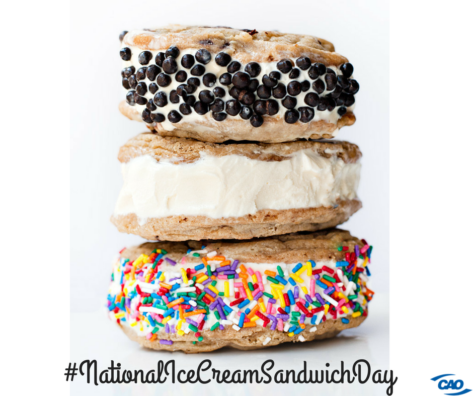 TheC4AO's tweet photo. Ice cream sandwiches have calcium, right?? 

#NationalIceCreamSandwichDay https://t.co/Lyw1E0zz40