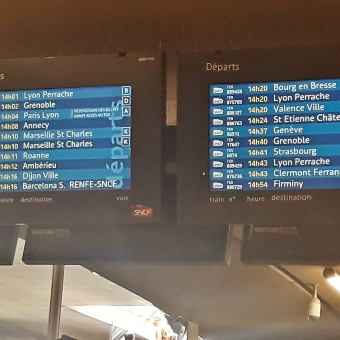 courtiervoyages's tweet photo. #YREN promet a ses #voyageurs des #sejours hors du #Tourisme de masse. Pendant qu'ils parcourent le monde, je fais le pari d'un #roadTrip sur la #cotedazur loin de la foule ! Depart #Lyon puis #Savoie #Menton #Nice06 #Marseille https://t.co/ifbGzEvQJ0