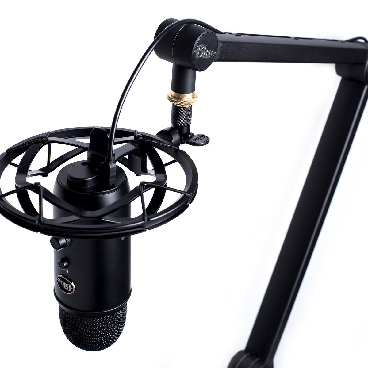Giveaway time! I'm excited to be giving away a <a href="/BlueMicrophones/">Blue Microphones</a> Yeticaster Bundle! This bundle includes a Yeti, Radius III, &amp; Compass Boom Arm. As many of you already know, Blue's gear is top-notch! See link for several ways to enter. #DRPfam gleam.io/rW36J/aer0s-bl…