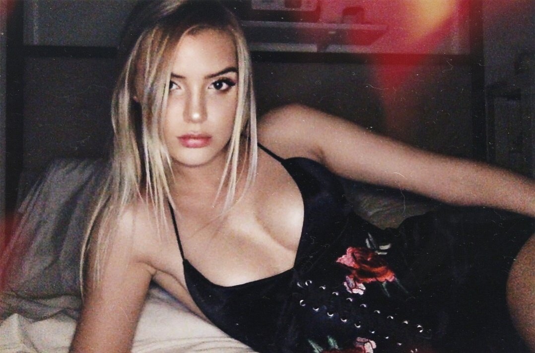 She has fire in her soul &amp; grace in her heart 🌹