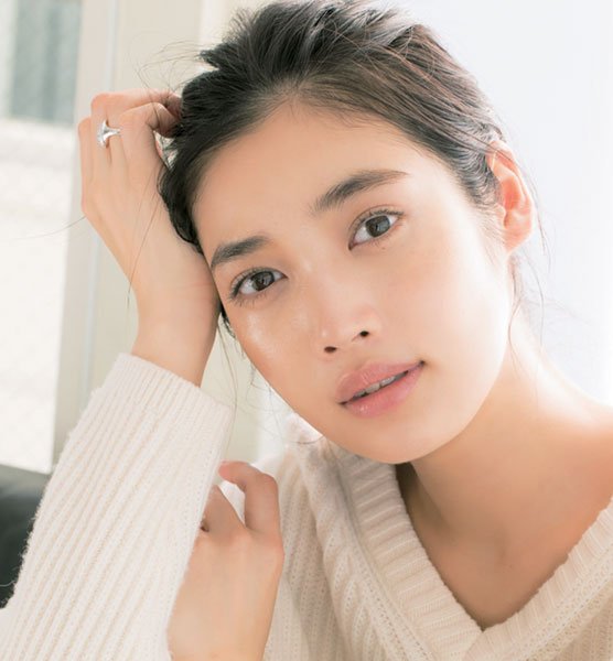 小学館 Oggi V Twitter 昼も夜も抜かりなく デートメイク特集 高校生でもできる美肌メイクの作り方から 夜デートのメイク直しまで T Co Juv2wdzlxc デートメイク 美肌メイク