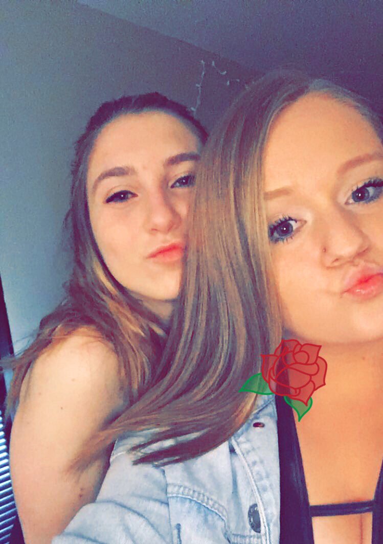 Emma Weaver (weava_) Twitter