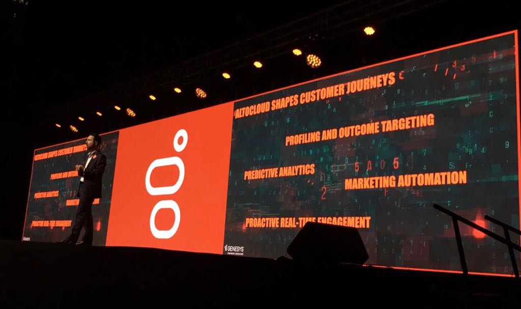 Genesys_LATAM's tweet photo. Bruno Bertini habla acerca de #altocloud: monitore, analise y aprenda el journey de su cliente. Ahora es posible con la plataforma Genesys diseñar el journey basado en el comportamiento en realtime #Gsummit18 https://t.co/Iws3IfED2W