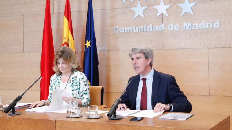 enaravaca's tweet photo. El Gobierno regional ha aprobado 1.560 asuntos este curso político, con 11 bajadas de impuestos
https://t.co/1HA1SYsJN1 #EnAravaca https://t.co/pxfwQyVlnM