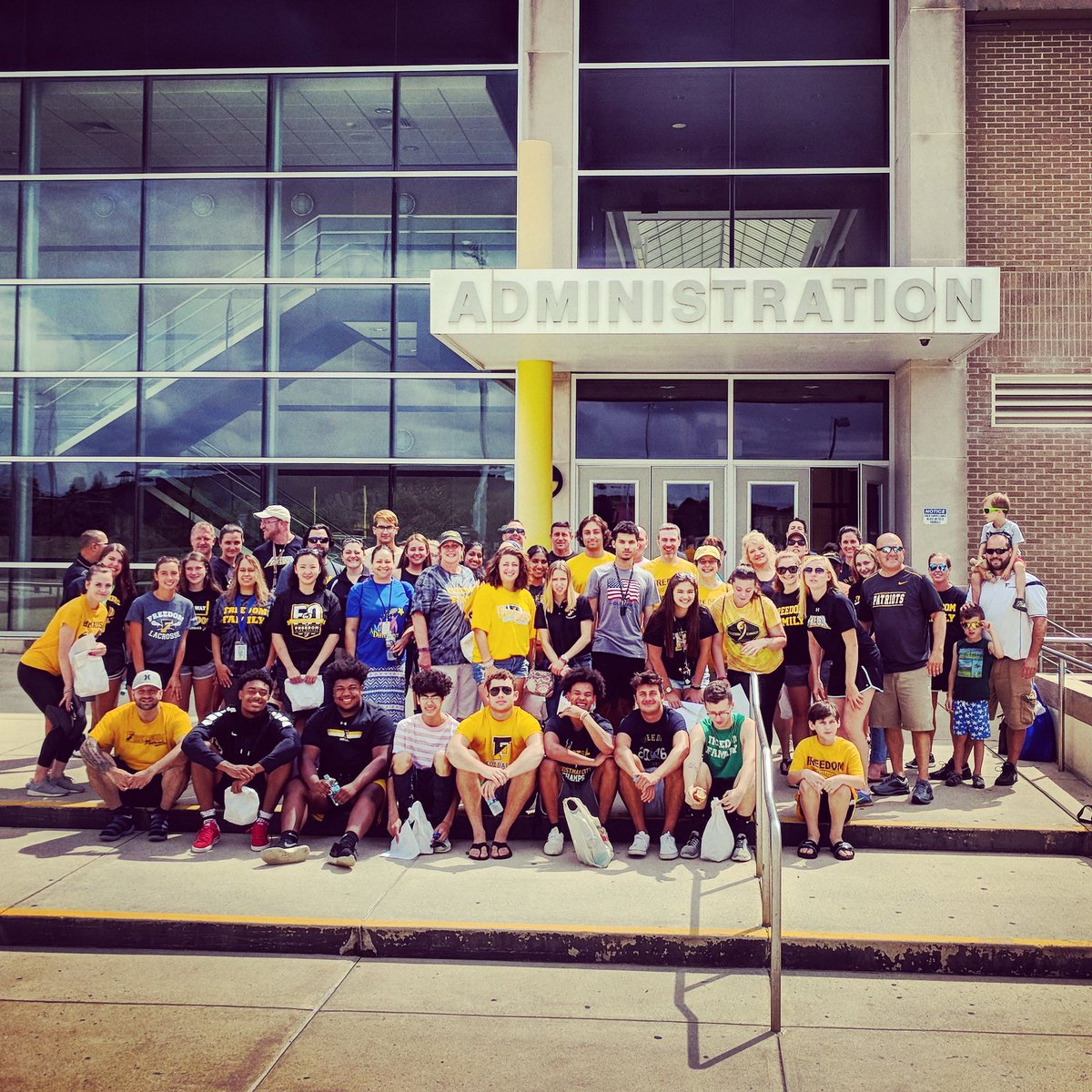 BethlehemAreaSD's tweet image. Thank you to all the volunteers who came out to visit incoming Freedom High School freshman today and tomorrow! #basdproud @basdfhslaporta @Leesonscience