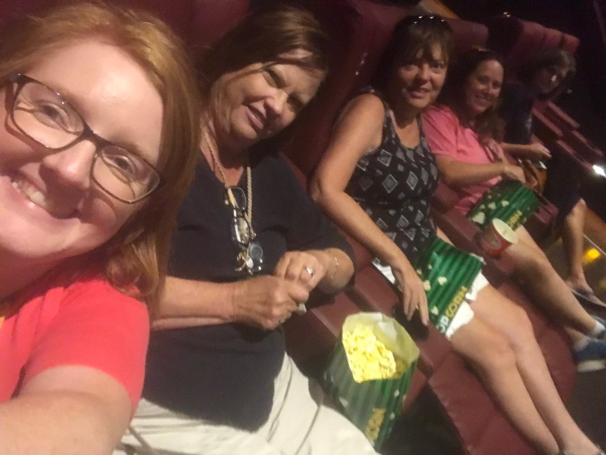 erikasams1's tweet photo. So happy to be back with my Atlantis family!! #AtlantisFamous https://t.co/YUPWP6EWeC
