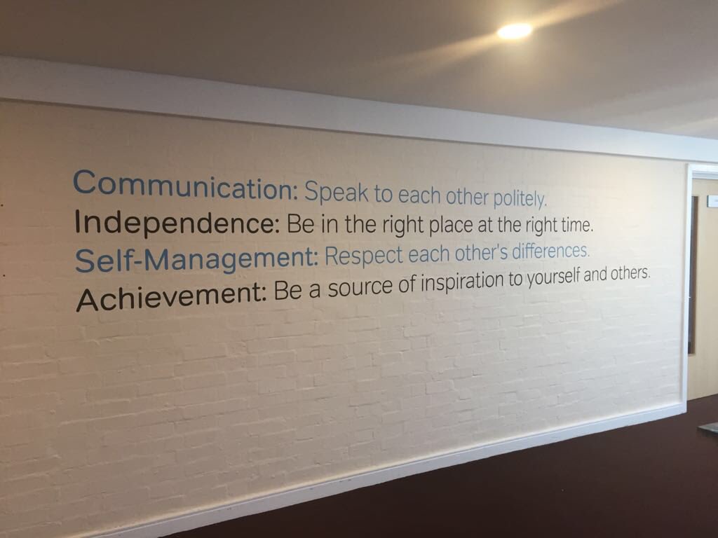 Les Edge has been busy the past two days, hand painting this <a href="/SwalcliffePark/">Swalcliffe Park School</a> He's still got it alright! #handlettering #Calligraphy #signwriting